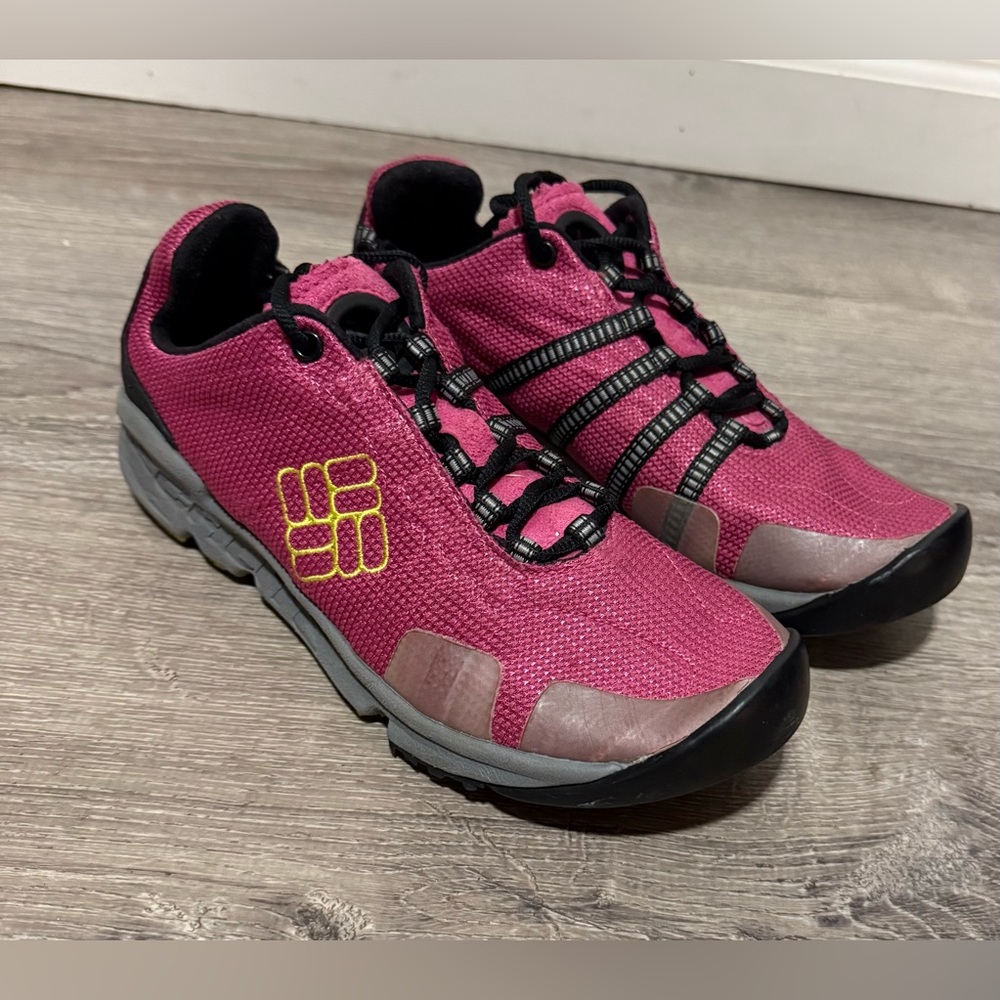 Columbia TechLite Omni-Grip Pink Trail Running Shoes | Women’s Athletic Sneakers - Picture 3 of 8